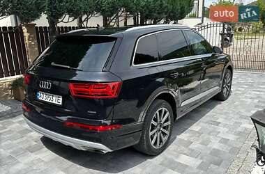 Внедорожник / Кроссовер Audi Q7 2016 в 