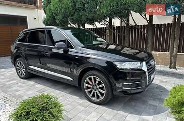 Внедорожник / Кроссовер Audi Q7 2016 в 