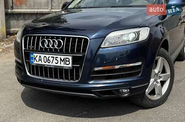 Внедорожник / Кроссовер Audi Q7 2013 в 
