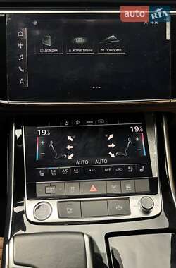 Позашляховик / Кросовер Audi Q7 2021 в 