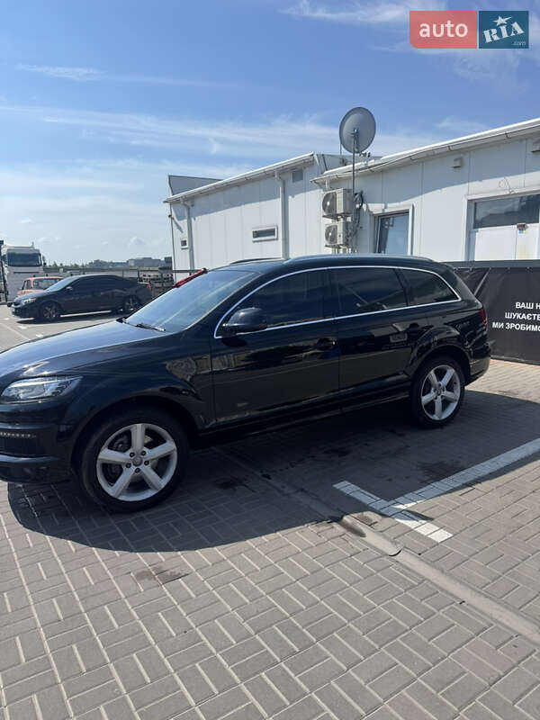 Позашляховик / Кросовер Audi Q7 2013 в Києві