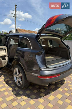 Внедорожник / Кроссовер Audi Q7 2007 в 