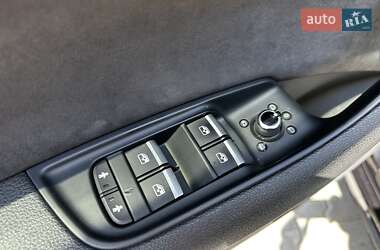 Внедорожник / Кроссовер Audi Q7 2015 в 