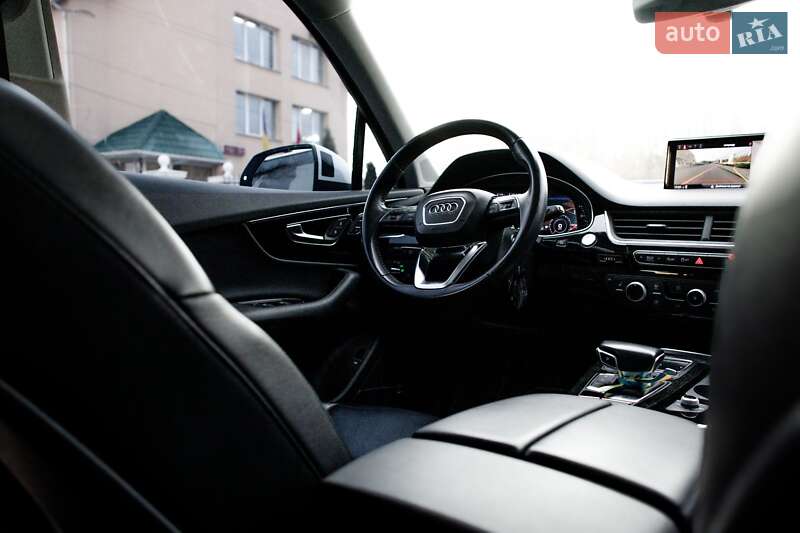 Внедорожник / Кроссовер Audi Q7 2018 в Виннице