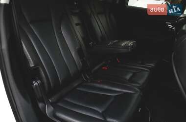 Позашляховик / Кросовер Audi Q7 2018 в 