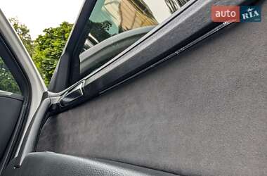 Позашляховик / Кросовер Audi Q7 2011 в 