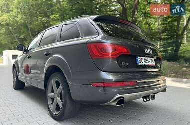 Внедорожник / Кроссовер Audi Q7 2014 в 