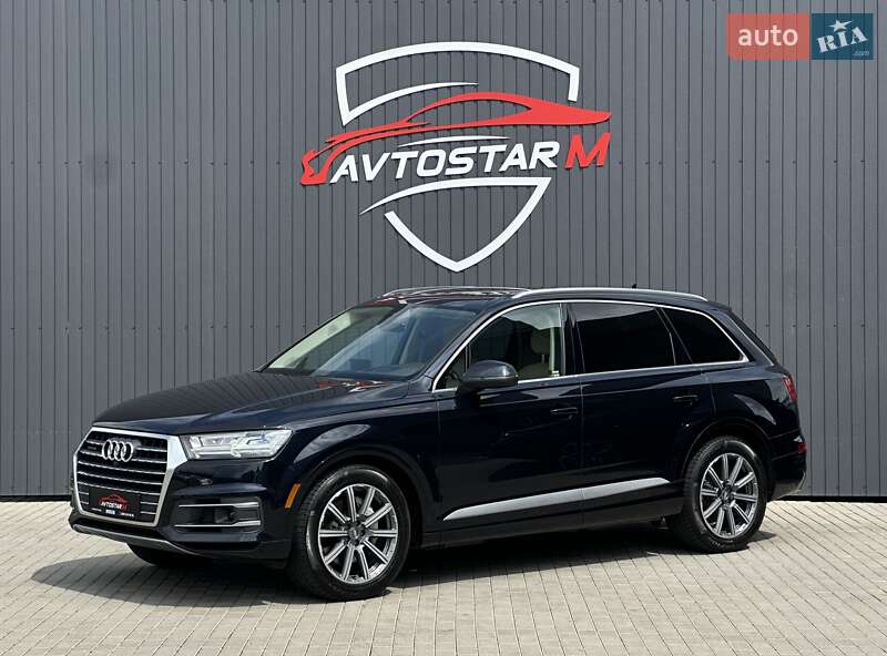 Позашляховик / Кросовер Audi Q7 2016 в 
