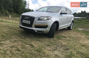 Внедорожник / Кроссовер Audi Q7 2010 в 