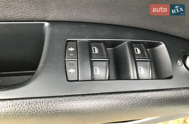 Внедорожник / Кроссовер Audi Q7 2010 в 