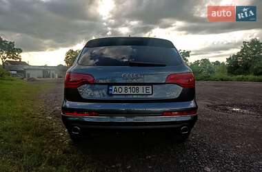 Внедорожник / Кроссовер Audi Q7 2013 в 