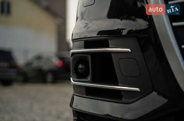 Внедорожник / Кроссовер Audi Q7 2016 в 