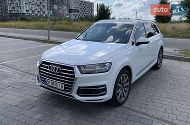 Позашляховик / Кросовер Audi Q7 2017 в 