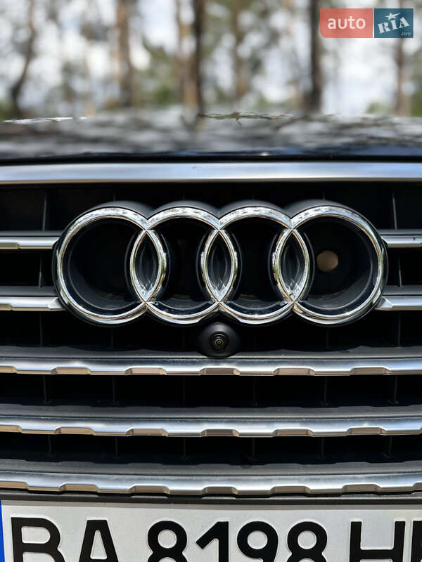 Позашляховик / Кросовер Audi Q7 2017 в Олександрії