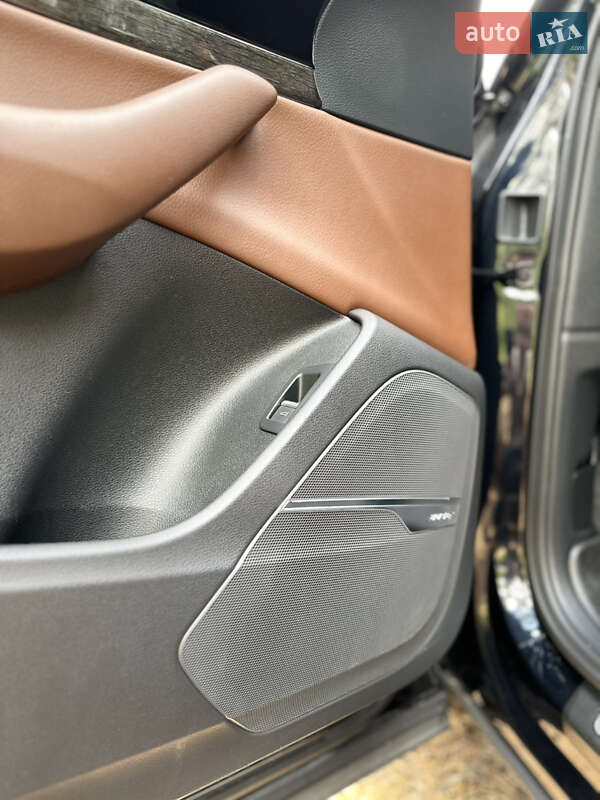 Позашляховик / Кросовер Audi Q7 2017 в Олександрії