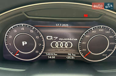 Внедорожник / Кроссовер Audi Q7 2017 в 
