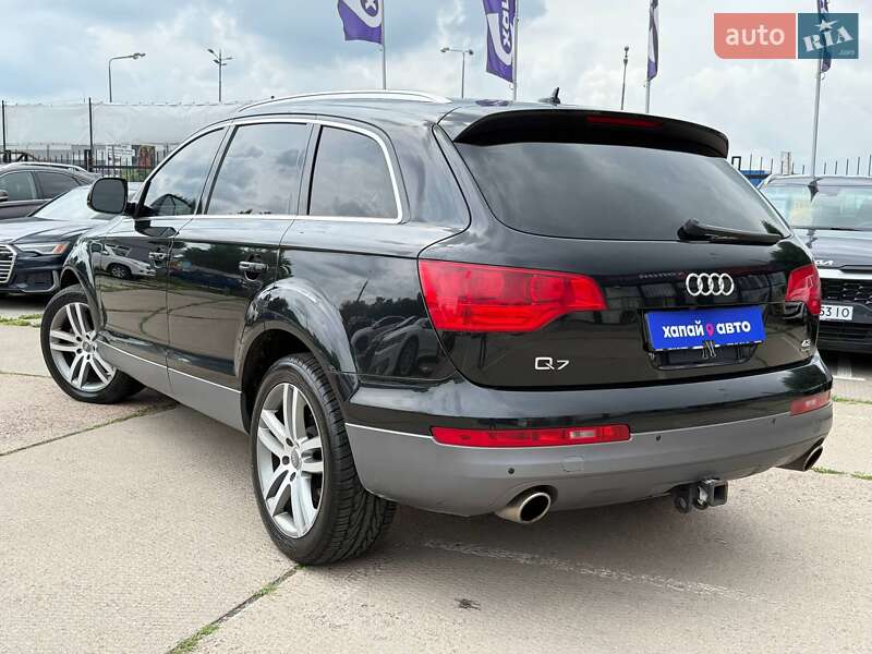 Позашляховик / Кросовер Audi Q7 2007 в Києві
