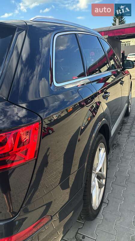 Внедорожник / Кроссовер Audi Q7 2017 в Львове