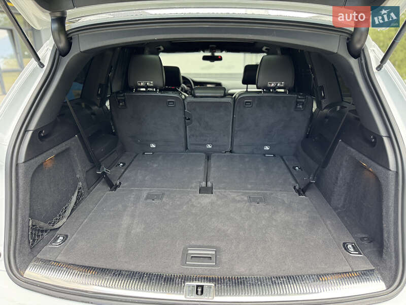 Позашляховик / Кросовер Audi Q7 2013 в Яворові
