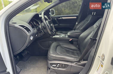 Внедорожник / Кроссовер Audi Q7 2013 в 
