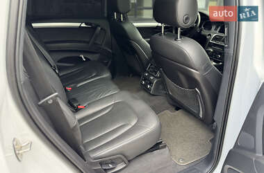 Внедорожник / Кроссовер Audi Q7 2013 в 
