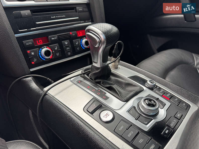 Позашляховик / Кросовер Audi Q7 2013 в Яворові