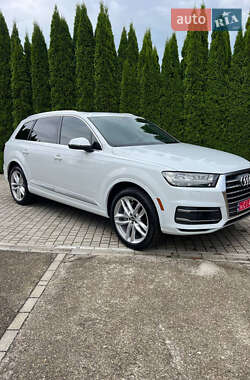 Позашляховик / Кросовер Audi Q7 2017 в Львові