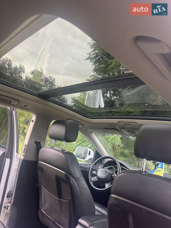 Позашляховик / Кросовер Audi Q7 2015 в Чернівцях