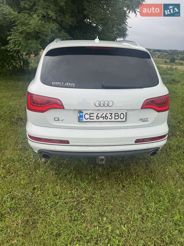 Позашляховик / Кросовер Audi Q7 2015 в Чернівцях