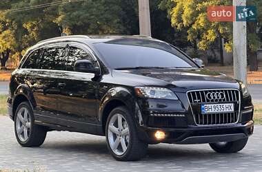 Внедорожник / Кроссовер Audi Q7 2011 в 
