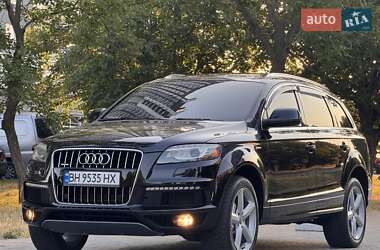 Внедорожник / Кроссовер Audi Q7 2011 в 