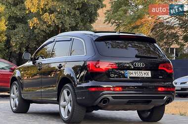 Внедорожник / Кроссовер Audi Q7 2011 в 