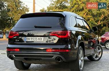 Внедорожник / Кроссовер Audi Q7 2011 в 