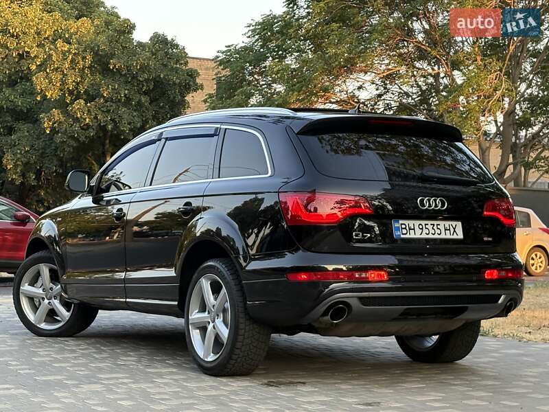 Внедорожник / Кроссовер Audi Q7 2011 в Одессе