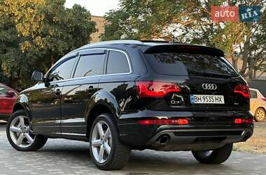 Внедорожник / Кроссовер Audi Q7 2011 в 