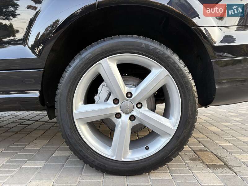 Внедорожник / Кроссовер Audi Q7 2011 в Одессе