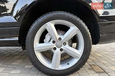 Внедорожник / Кроссовер Audi Q7 2011 в 