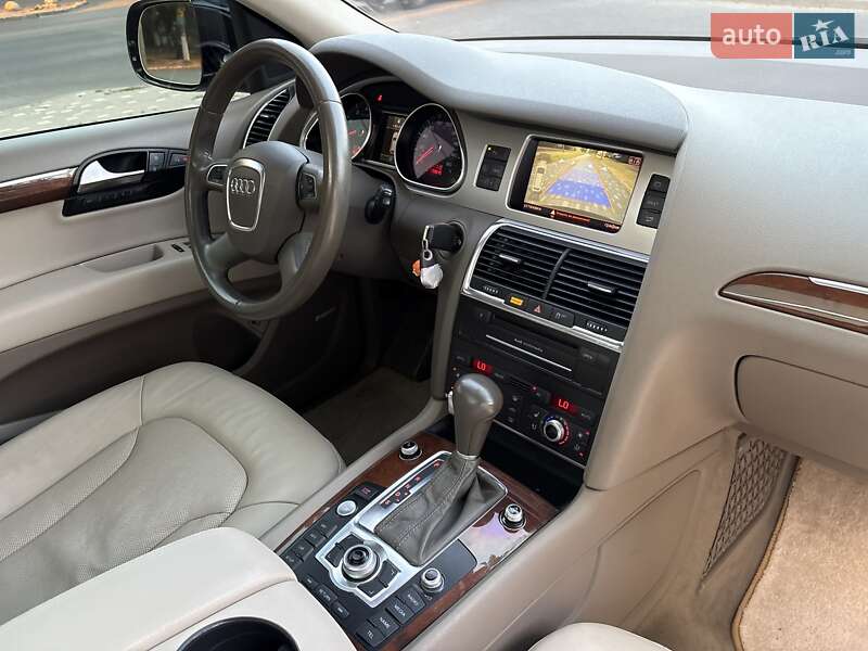 Внедорожник / Кроссовер Audi Q7 2011 в Одессе