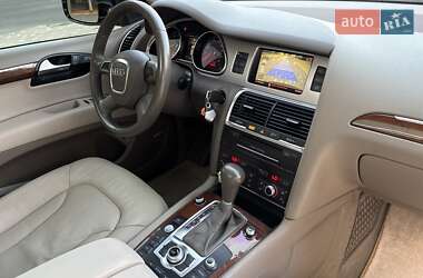 Внедорожник / Кроссовер Audi Q7 2011 в 