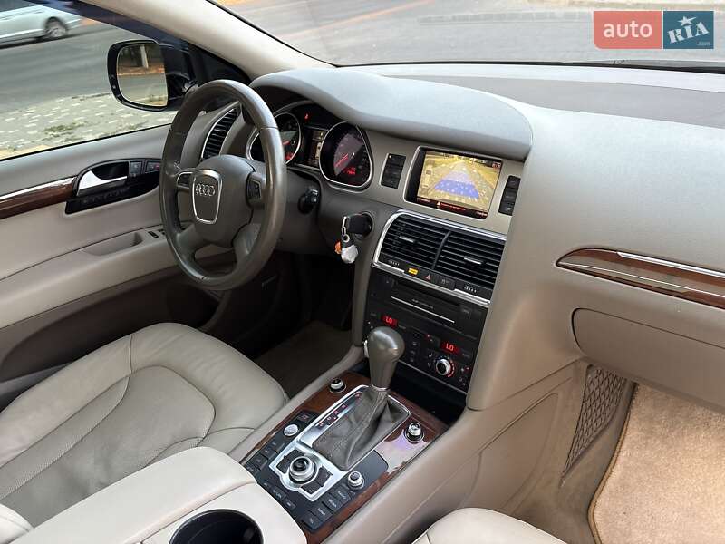 Внедорожник / Кроссовер Audi Q7 2011 в Одессе
