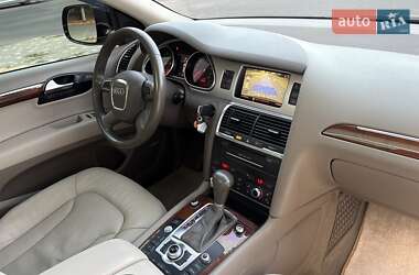Внедорожник / Кроссовер Audi Q7 2011 в 