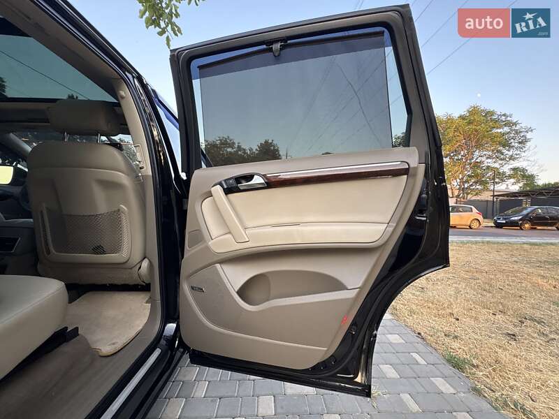 Внедорожник / Кроссовер Audi Q7 2011 в Одессе