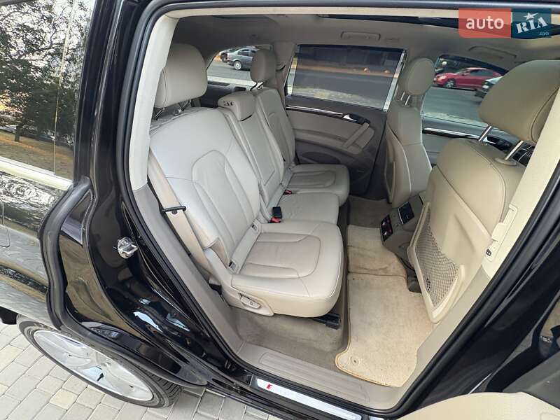 Внедорожник / Кроссовер Audi Q7 2011 в Одессе