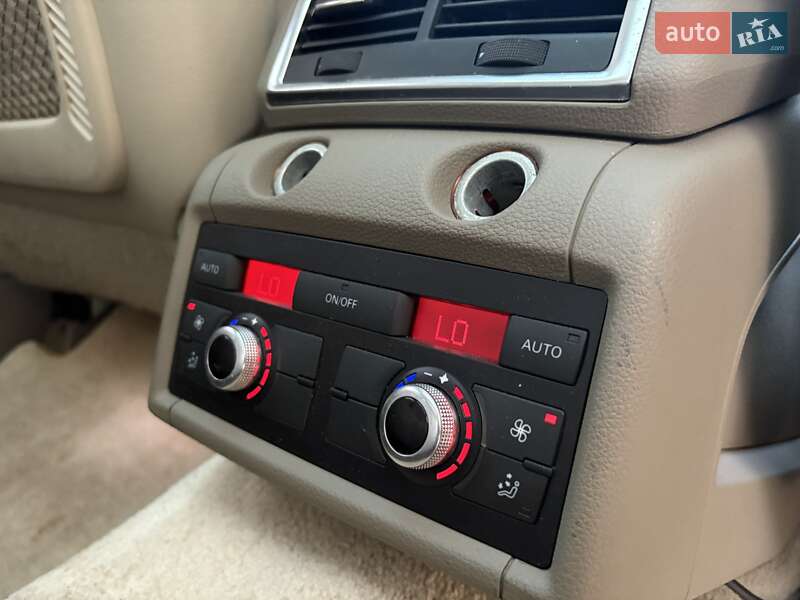 Внедорожник / Кроссовер Audi Q7 2011 в Одессе