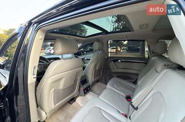 Внедорожник / Кроссовер Audi Q7 2011 в 