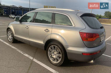 Внедорожник / Кроссовер Audi Q7 2007 в 