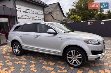 Внедорожник / Кроссовер Audi Q7 2015 в 