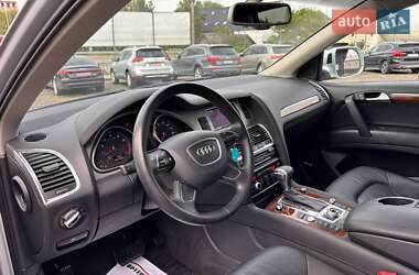 Внедорожник / Кроссовер Audi Q7 2015 в 