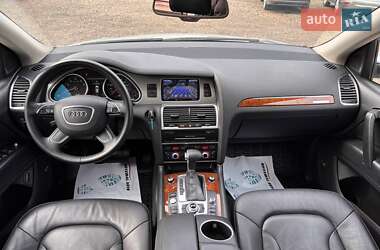 Внедорожник / Кроссовер Audi Q7 2015 в 