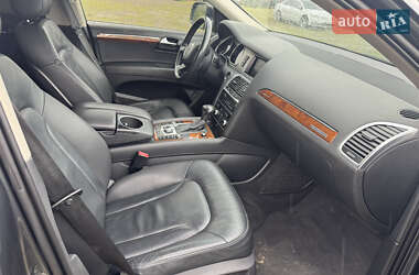 Внедорожник / Кроссовер Audi Q7 2015 в 